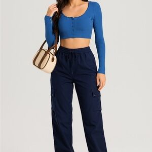 A set of New Women's Long Sleeve Crop Top, XS cargo pants size m and a purse new